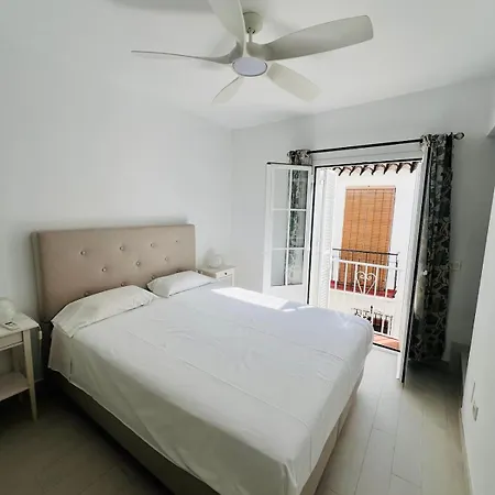 Charming Townhouse Apartment *